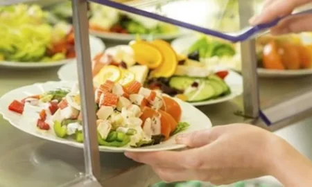 У Миколаєві перевірили комбінат з організації харчування в навчальних закладах