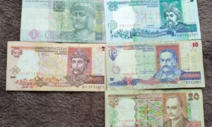В Україні перестануть приймати частину банкнот