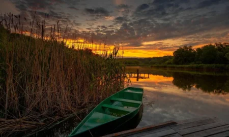 Човен / фото ілюстроване