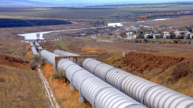 Труби водоканалу Миколаєва / фото ілюстроване