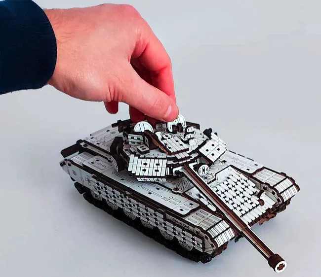 Деревянные 3D пазлы военной техники: преимущества