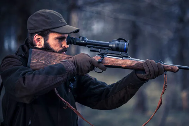 Тепловизионные прицелы: получите новый опыт ночной охоты и наблюдения