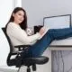 Догляд та обслуговування комп'ютерних крісел / Фото: freepik.com