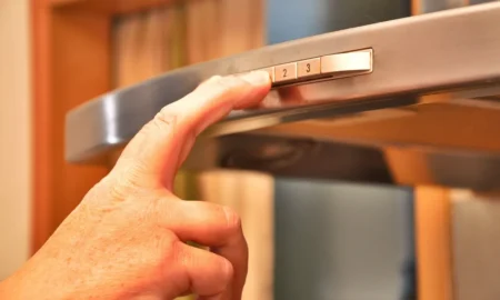 У Миколаєві подружжя мало не отруїлися чадним газом через витяжку