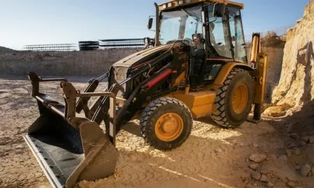 Продаж фронтальних навантажувачів в Гідромаркет / Фото: freepik.com