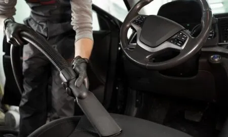 Как чистить тканевый салон автомобиля?