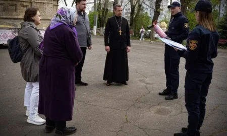 Перевірка церкви