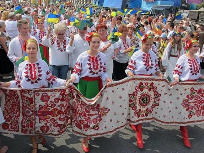 День вишиванки