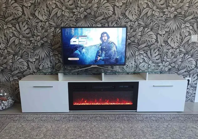 Как просто создать уют в гостиной: комоды с камином