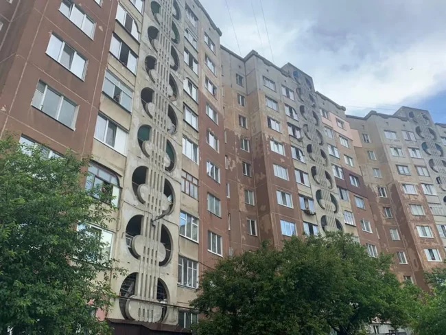 Багатоповерхівка