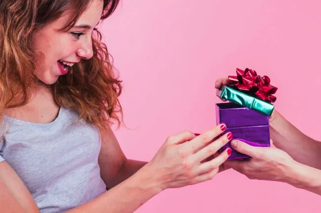 Як зробити сюрприз дівчині?