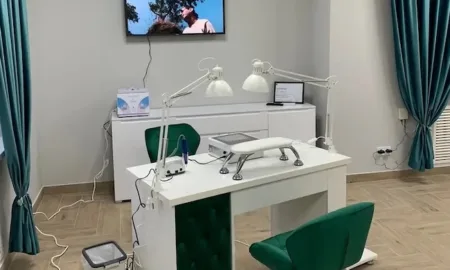 Чому варто обрати якісні столи для манікюру для вашого салону чи домашнього кабінету