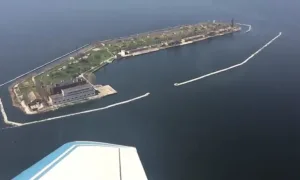 Острів Майський