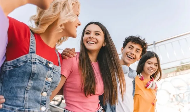 Лефтис: как заказать одежду с доставкой в Украину?