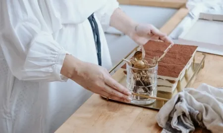 Что добавить к тирамису, чтобы удивить гостей вкусом и ароматом