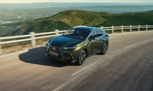 Сучасні технології та комфорт у компактному автомобілі для щоденних поїздок