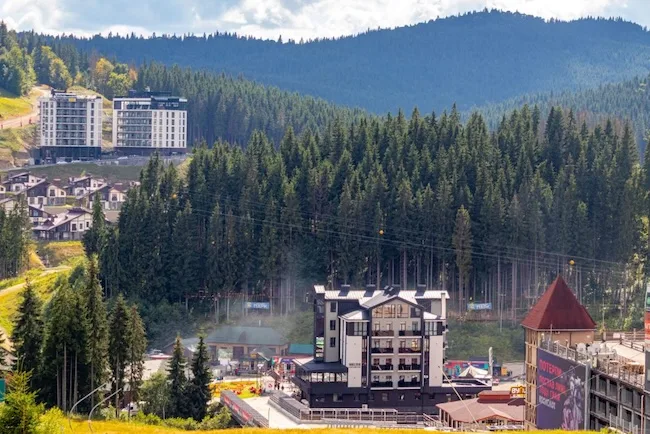 Буковель: де сучасність зустрічається з гірською романтикою