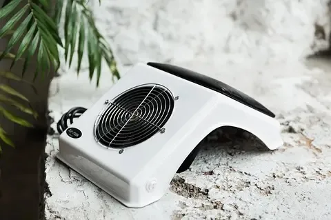 Почему выбор вытяжки для маникюра так важен