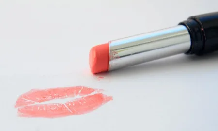 Модная помада