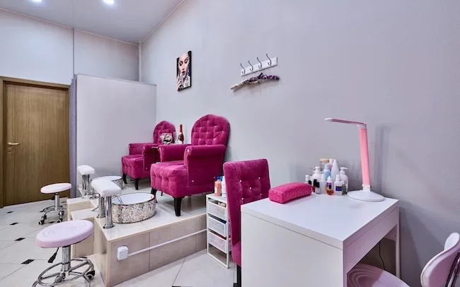 Основні види педикюрних крісел