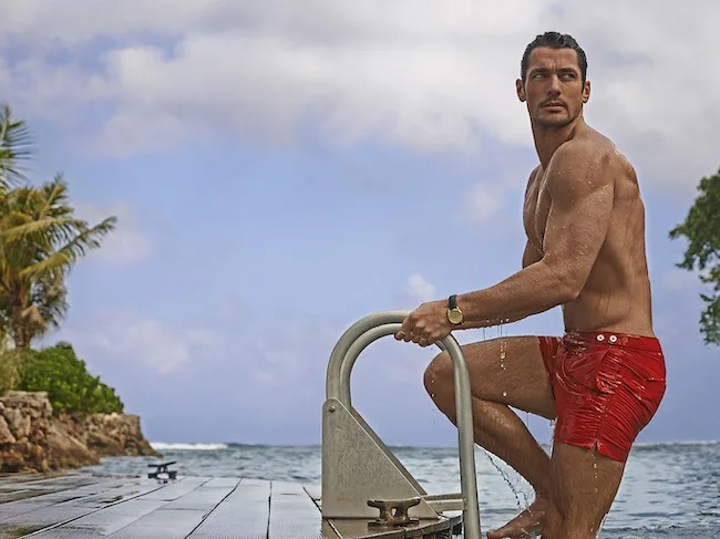 Пляжный дресс-код: как мужчине одеваться стильно и удобно на отдыхе?