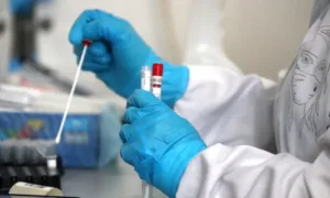 У Миколаєві зафіксували різкий стрибок хворих на ГРВІ та COVID-19