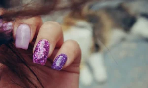 Грошовий манікюр на жовтень