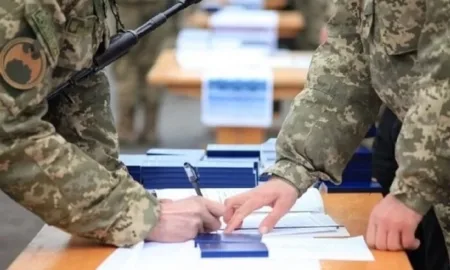 Бронювання працівників