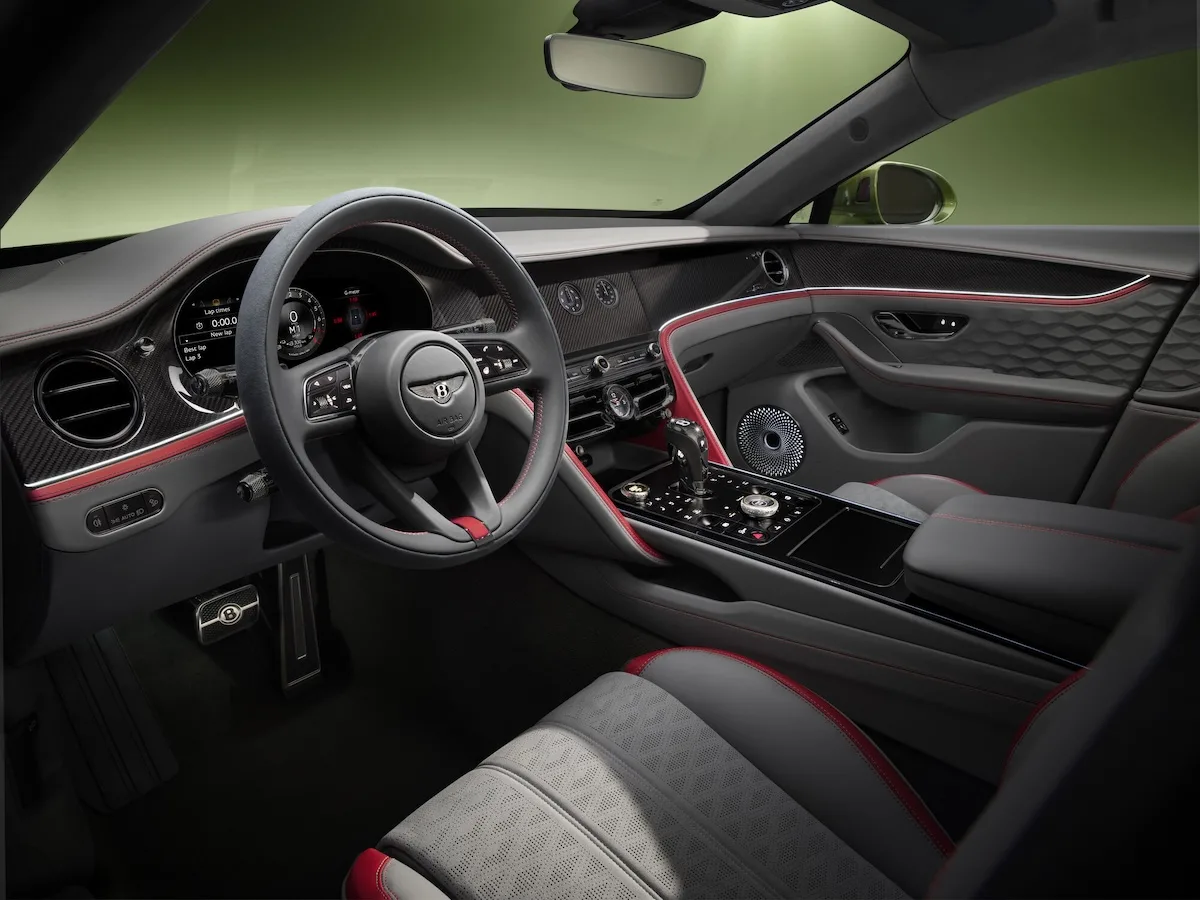 Интерьер Flying Spur