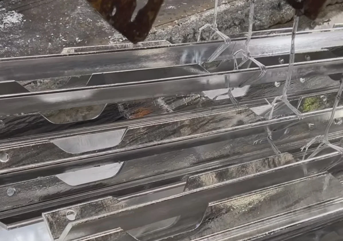 Гаряче цинкування металу