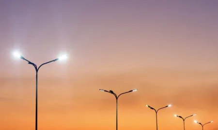 Вуличне освітлення