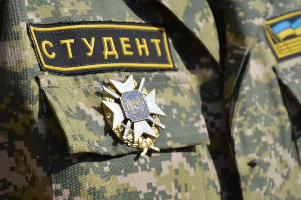 Вступ до військових вишів