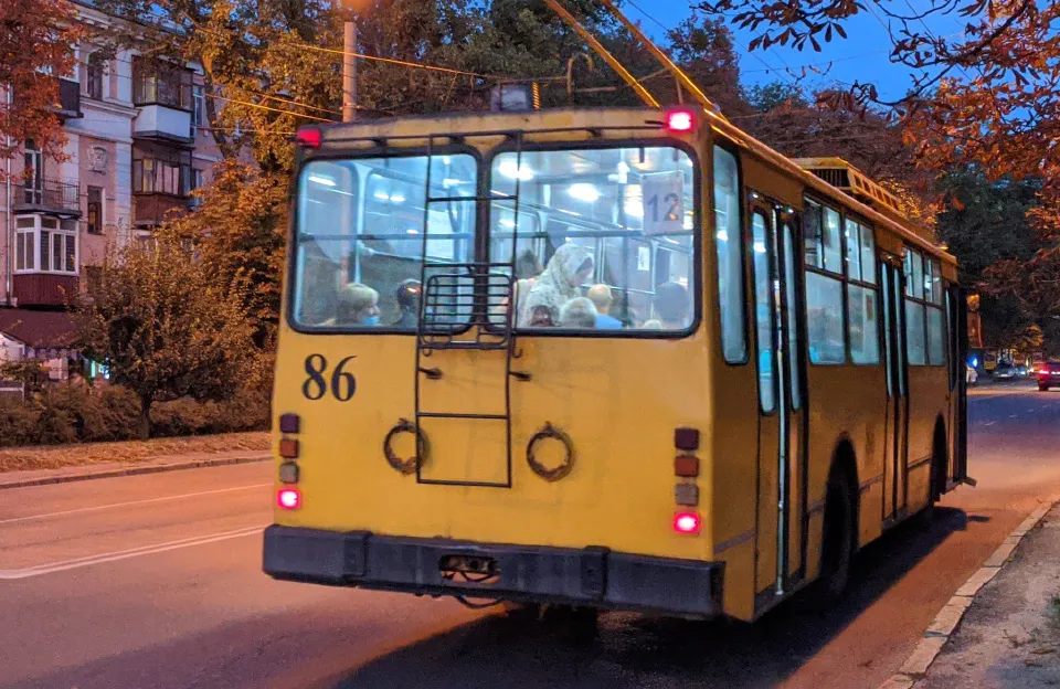 Тролейбуси