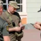 Вручення повістки